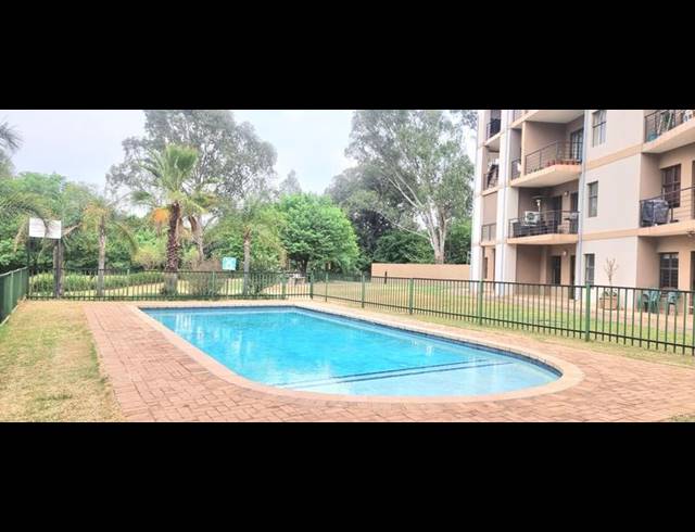 1 BEDROOM APARTMENT FOR SALE IN ZWARTKOP GOLF ESTATE